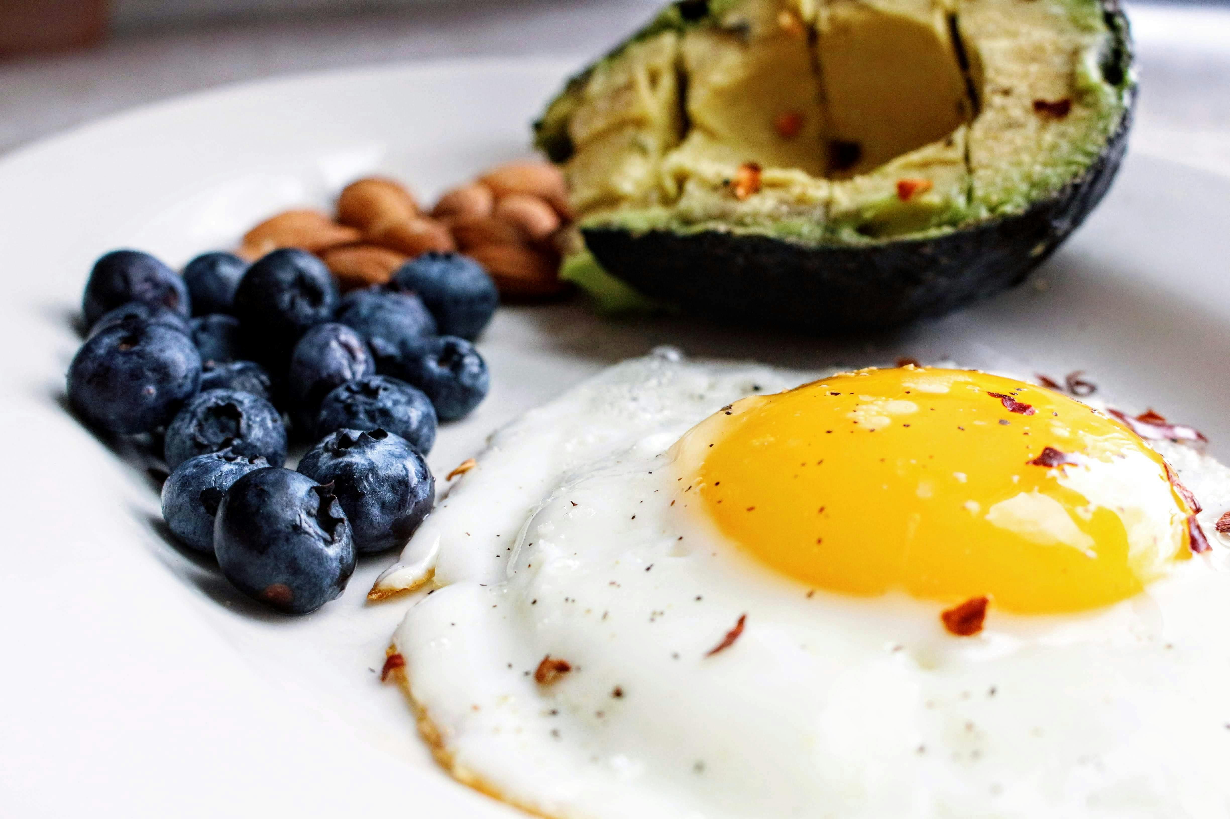 Fiber After 35: The 30-Gram Blueprint for Women's Hormones, Gut & Longevity